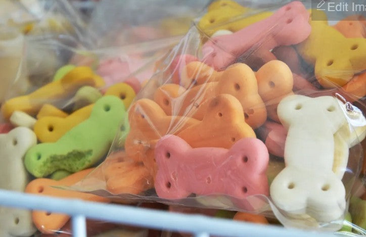 Homemade Treats: Easy Recipes for Happy, Healthy Dogs